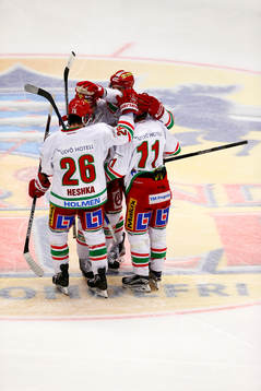 Modos Victor Olofsson jublar