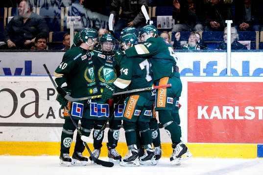 Färjestads Joel Eriksson Ek jublar