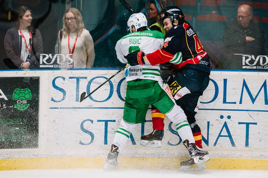 Rögles Almen Bibic och Djurgårdens Lukas Vejdemo