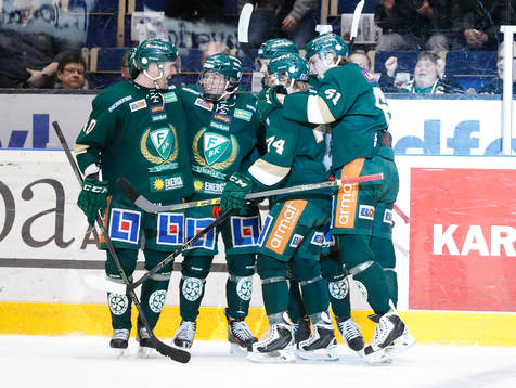 Färjestads Joel Eriksson Ek (ej i bild)  jublar