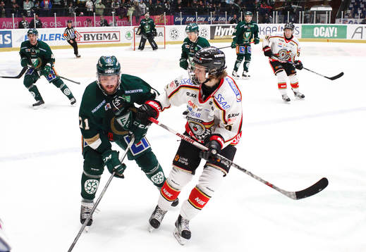 Färjestads Travis Turnbull och Luleås Linus Nässén