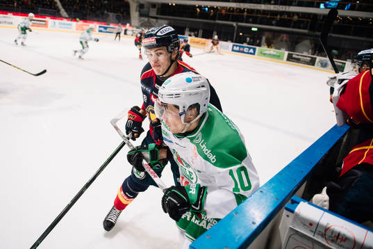 Rögles Viktor Lindgren och Djurgårdens Andreas Englund