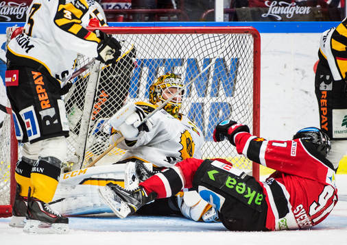 Malmö Redhawks Björn Svensson i mål med Skellefteås