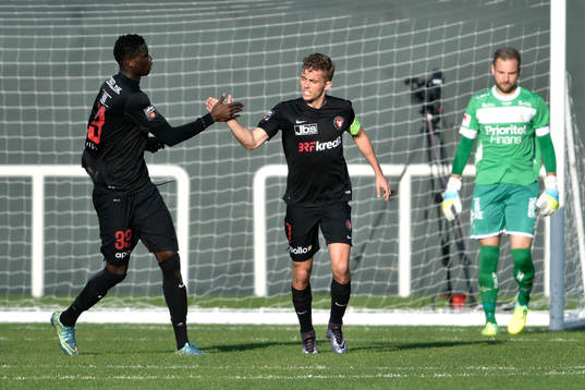 Midtjyllands Jakob Poulsen jublar
