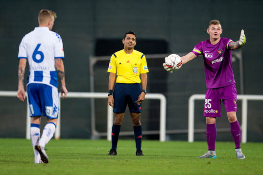 Midtjyllands målvakt Patryck Wolanski är upprörd på