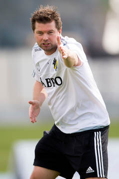 s assisterande tränare Jens Gustafsson