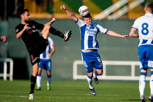 Midtjyllands Tim Sparv och IFK Göteborgs Gustav Engvall