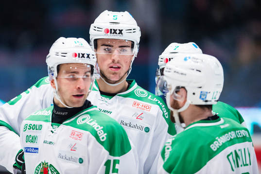 Rögles Dominik Granak och Alen Bibic pratar ihop sig