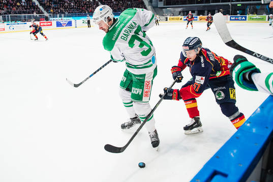 Rögles Ivan Baranka och Djurgårdens Robin Alvarez