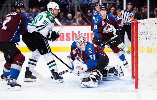 Dallas Jason Spezza skjuter in 0-1 bakom Colorados målvakt