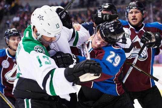 Dallas Mattias Janmark i bråk med Colorados Nathan