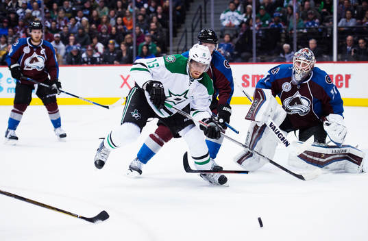 Dallas Patrik Nemeti jagar pucken