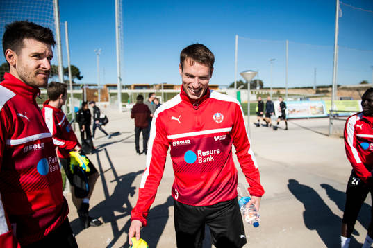Helsingborgs målvakt Matt Pyzdrowski och Frederik Helstrup