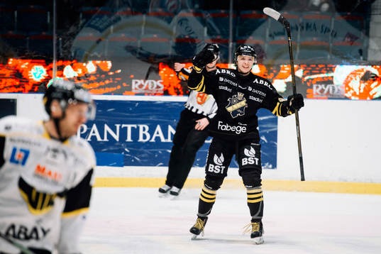 s Robin Kovacs firar