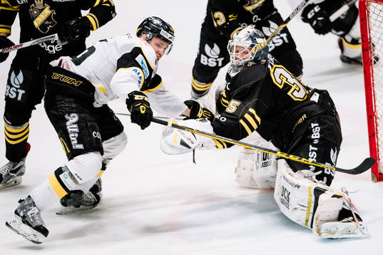 Bläddra bland fler bilder av Ishockey, Hockeyallsvenskan, AIK - Västerås