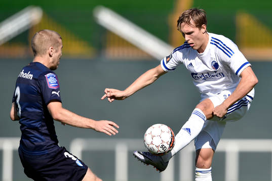 Malmö FFs Anton Tinnerholm och FC Köpenhamns Ludwig