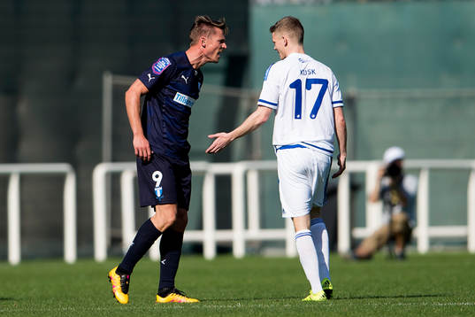Malmö FFs Markus Rosenberg är förbannad