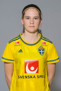 Linn Vickius som spelar i F17 landslaget