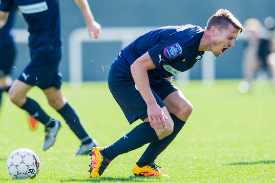 Malmö FFs Markus Rosenberg faller
