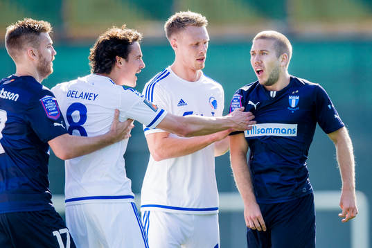 Malmö FFs Kári Árnason och Anton Tinnerholm samt FC