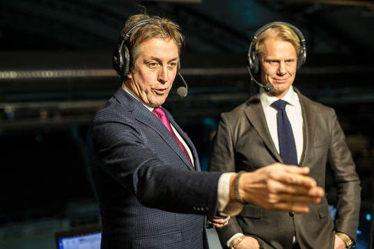 Cmores expertkommentatorer Åke Unger och Niklas Wikegård