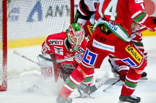 Modos målvakt Adam Reideborn