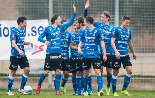 Halmstads spelare jublar