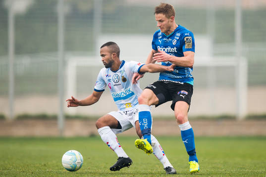 Gefles Miguel Hamutenya och Halmstads Alexander Ruud