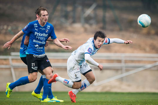 Halmstads Andreas Bengtsson och Gefles Simon Skrabb