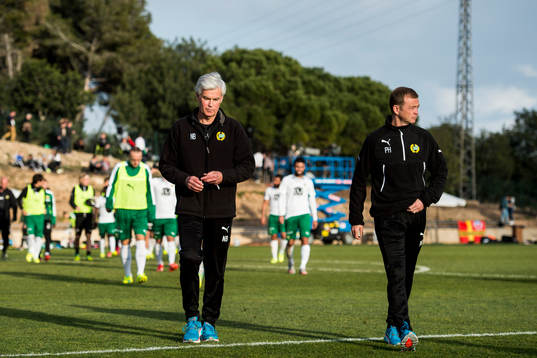 Hammarbys tränare Nanne Bergstrand deppar
