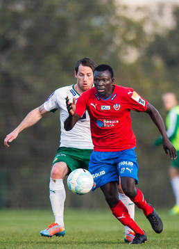 Helsingborgs Lalawélé Atakora och Hammarbys Johan Persson