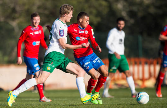 Hammarbys Lars Saetra och Helsingborgs Jordan Larsson