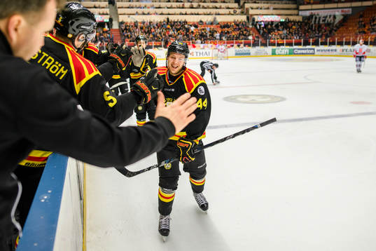 Brynäs Jacob Blomqvist jublar