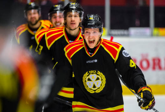 Brynäs Jacob Blomqvist jublar