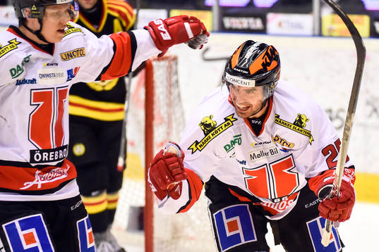 Örebros Martin Johansson jublar