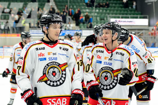 Luleås Bill Sweatt och Toni Rajala ser glada ute