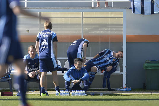Djurgårdens Besard Sabovic blev skadad
