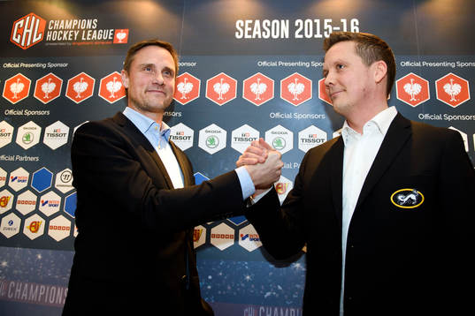 Frölundas tränare Roger Rönnberg och Kärpäts tränare