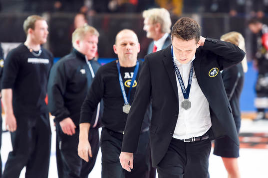 Kärpäts tränare Lauri Marjamäki deppar