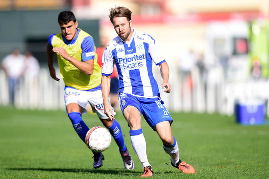 Moldes Mohamed Elyounossi och IFK Göteborgs Adam Johansson