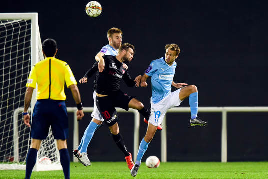 Malmö FFs Rasmus Bengtsson och +6m19+och Midtjyllands