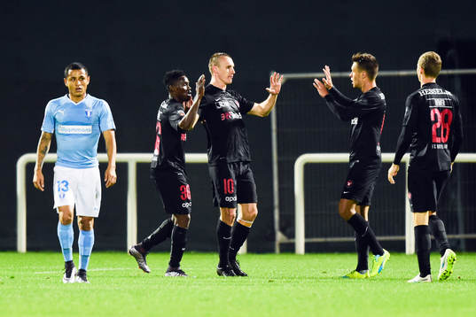 Midtjyllands Martin Pusic jublar