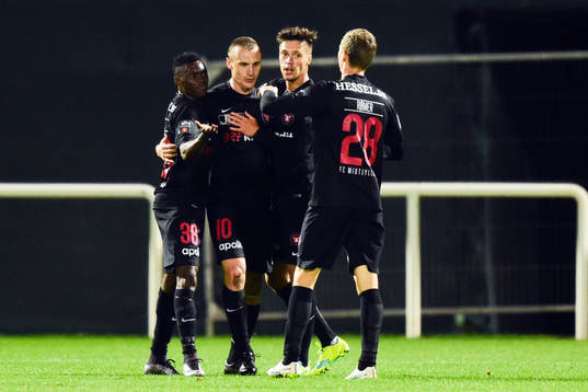Midtjyllands Martin Pusic jublar