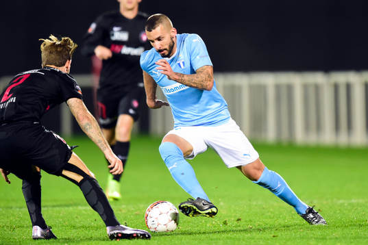 Malmö FFs Guillermo Molins och Midtjyllands Kian Hansen