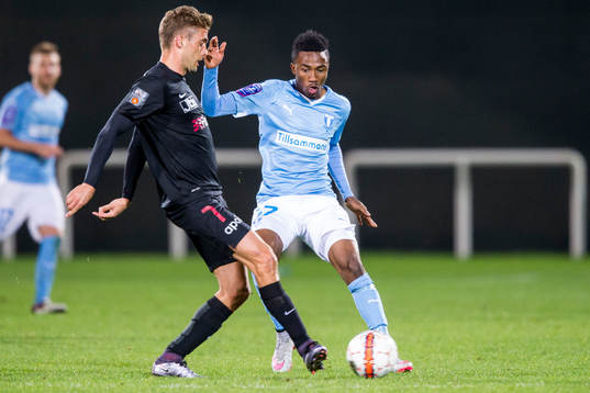 Midtjyllands Jakob Poulsen och Malmö FFs Samuel Tetteh
