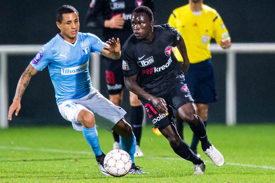 Malmö FFs Yoshimar Yotún och Midtjyllands Pione Sisto