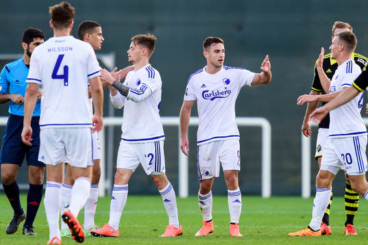 FC Köpenhamns Bashkim Kadrii jublar med lagkamraterna