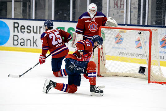 Helsingborgs Agust Carlsson, Emil Ekberg och målvakt Arvid