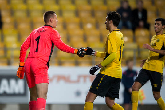 Elfsborgs målvakt David Olsson jublar