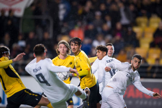 Kamp i Real Madrids straffområde